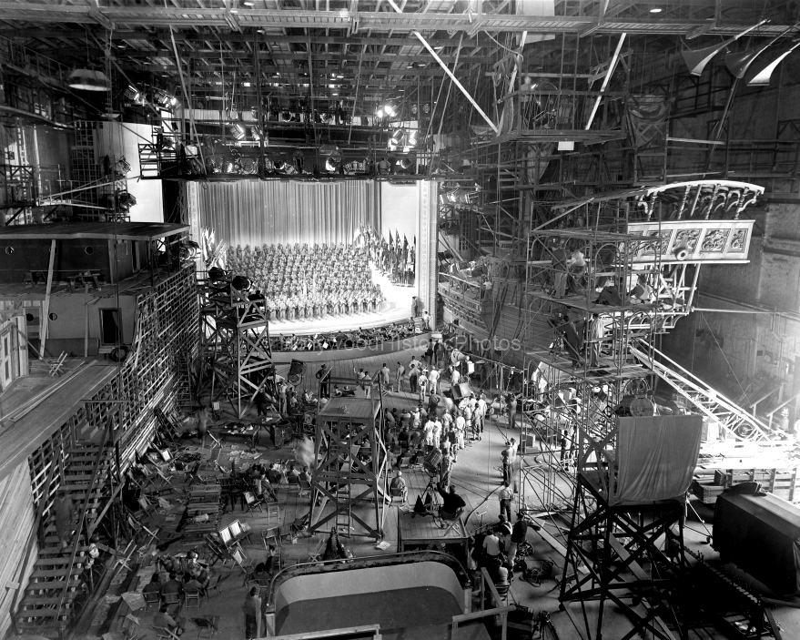 Burbank 1943 Warner Bros. Stage 21 shooting This Is The Army wm.jpg